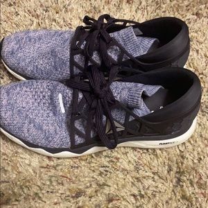 Womens Reebok float ride 9.5 never worn